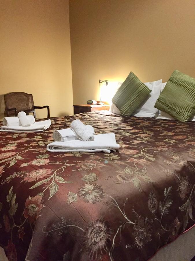 Albatross Inn Bed & Breakfast Дюндин Екстериор снимка