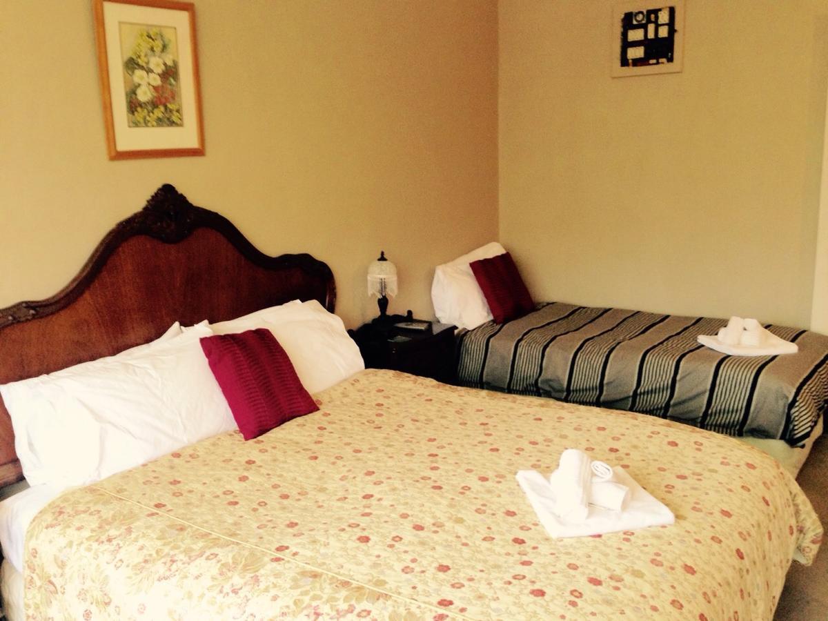 Albatross Inn Bed & Breakfast Дюндин Екстериор снимка