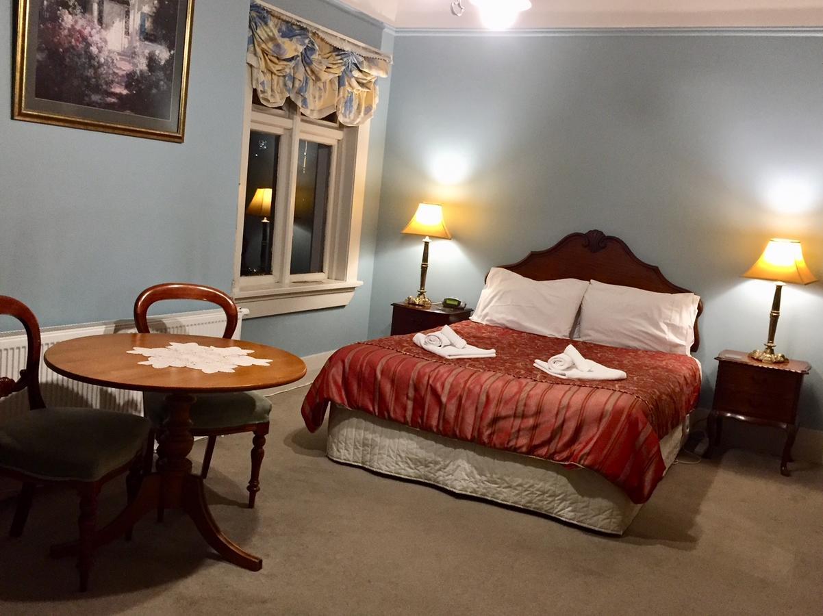 Albatross Inn Bed & Breakfast Дюндин Екстериор снимка